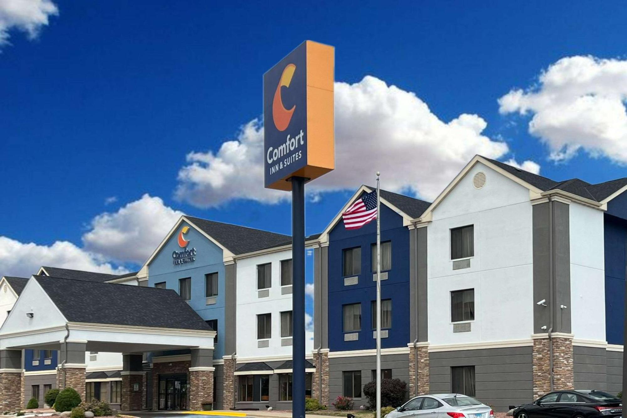 Comfort Inn & Suites Kenosha Exterior foto